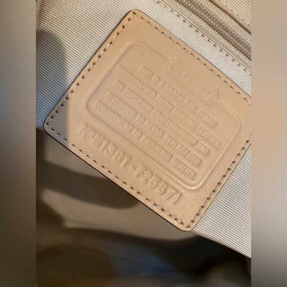 Coach Peyton Cora Domed Satchel- Green - Picture 7 of 7